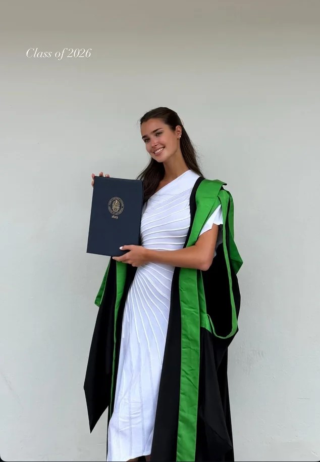 Alexandra Saint Mleux, who studied art history at the Ecole du Louvre in Paris