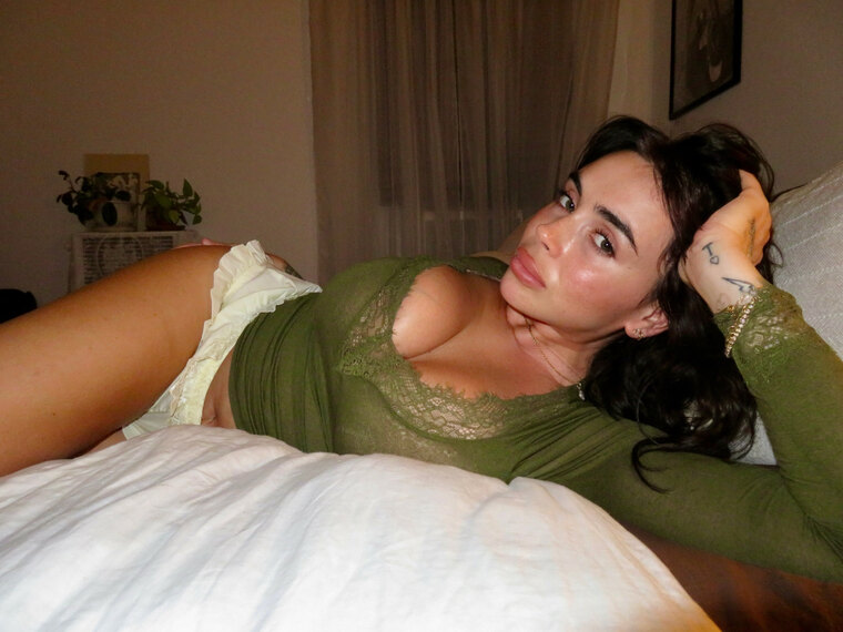 Mila 🍓 OnlyFans cover photo