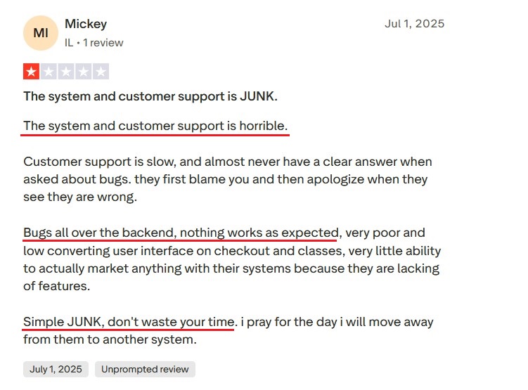 Trustpilot review about Podia's poor customer support and AI chatbot responses.